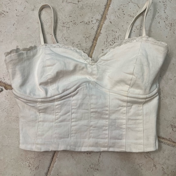 White top bundle - Picture 3 of 4